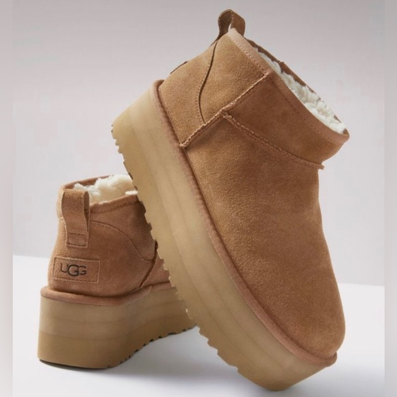 UGG Shoes - 🤎BNIB CLASSIC ULTRA MINI PLATFORM BOOT CHESTNUT🤎- women’s size 6